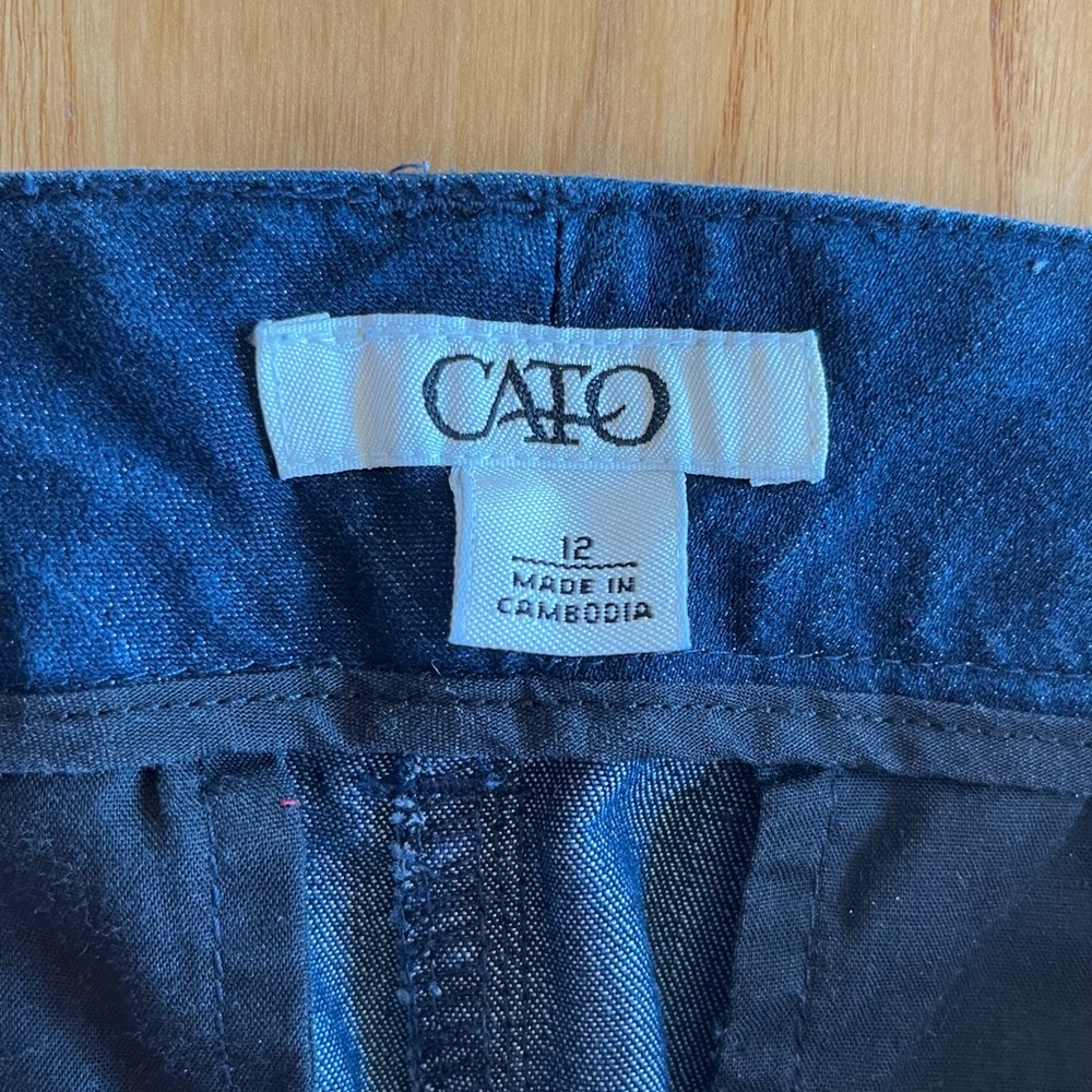 Women's denim Blue capris Cato size 12 - Picture 4 of 8